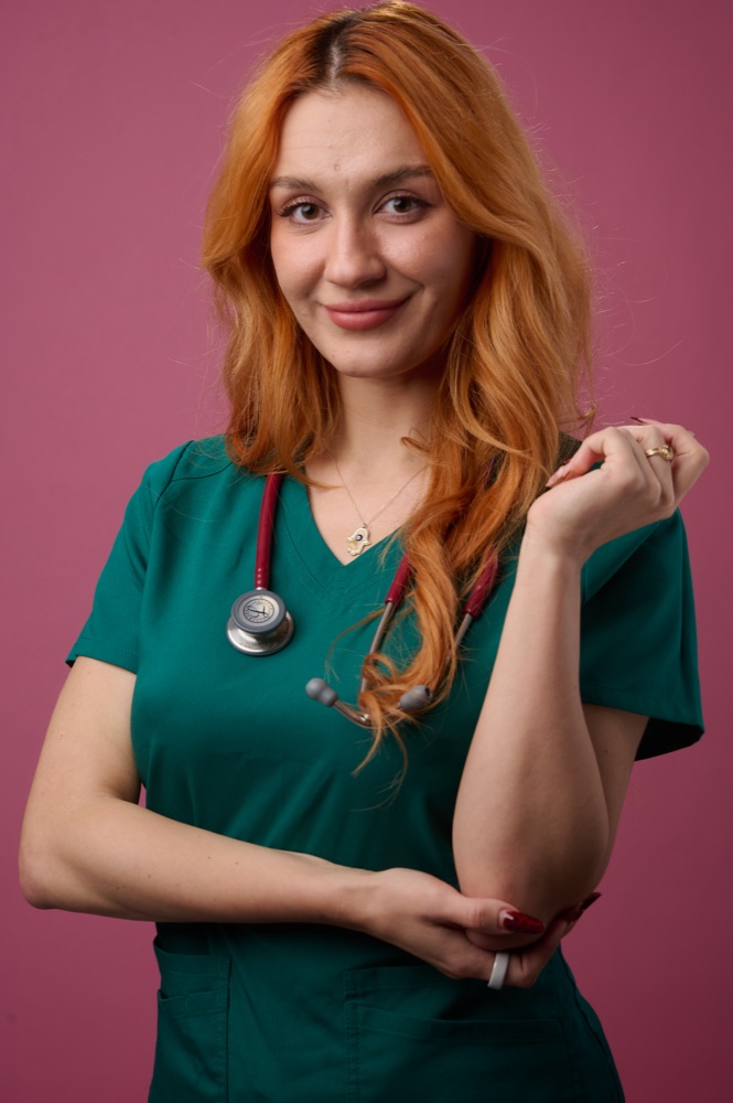 Eliza — profesor de chimie